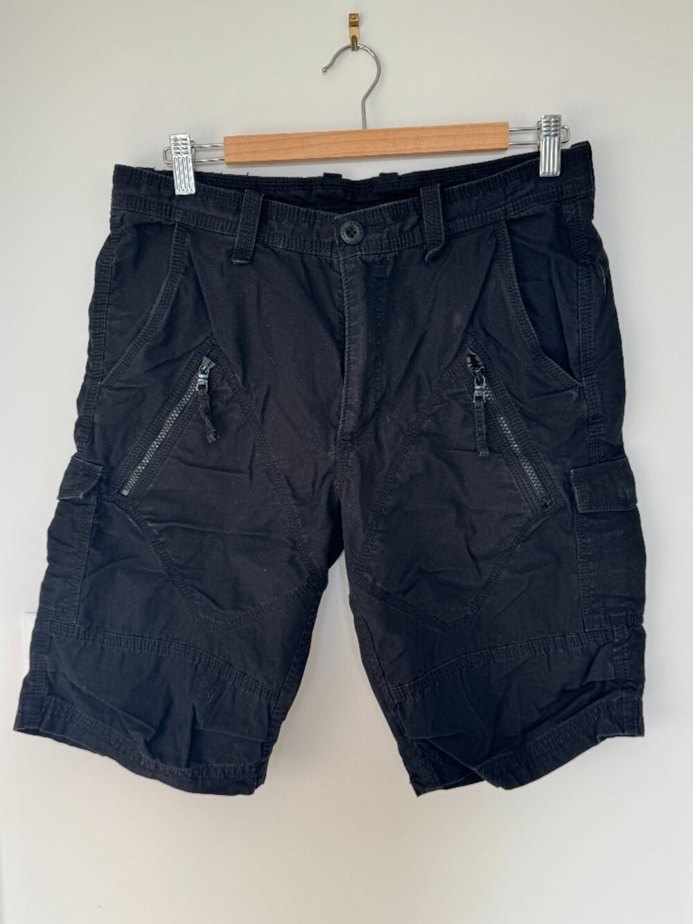 Armani Exchange (A|X) Cargo Shorts – Size 30 (Black Utility Style)